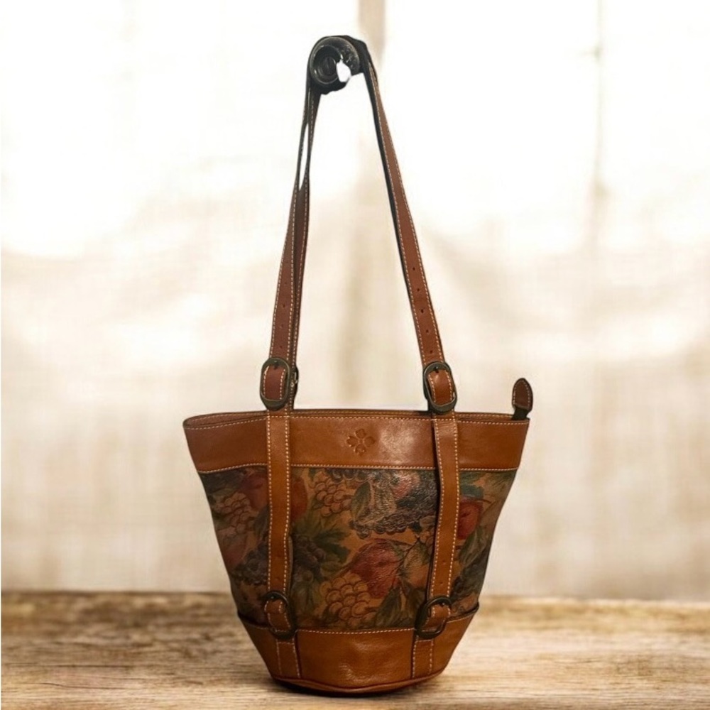 Patricia Nash Winter Fruits Tote Designer Purse Bag Italian Leather 15”x11.5”x7”